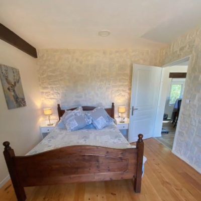 La Bergerie Gite - Bedroom 2 with double bed